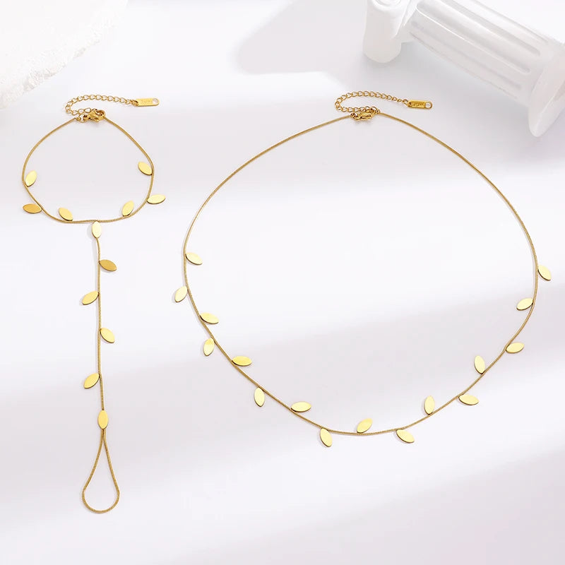 Conjunto pequenas folhas