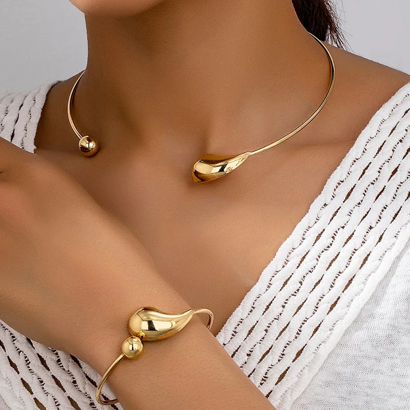Conjunto Gotas Douradas