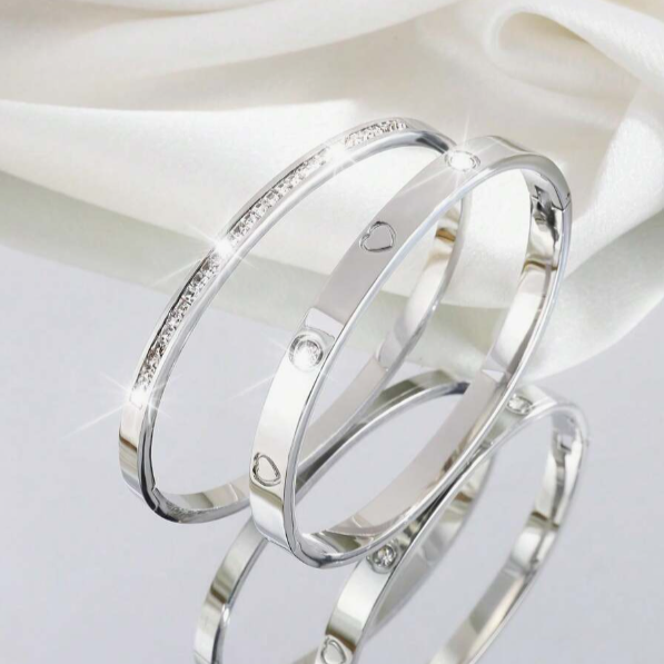 Conjunto de 2 Peças de Braceletes com pontos de luz e zircônia
