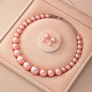 Conjunto em Pérolas sintéticas - Colar e Brincos