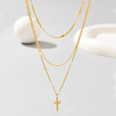 Colar em trio com Pingente Cruz