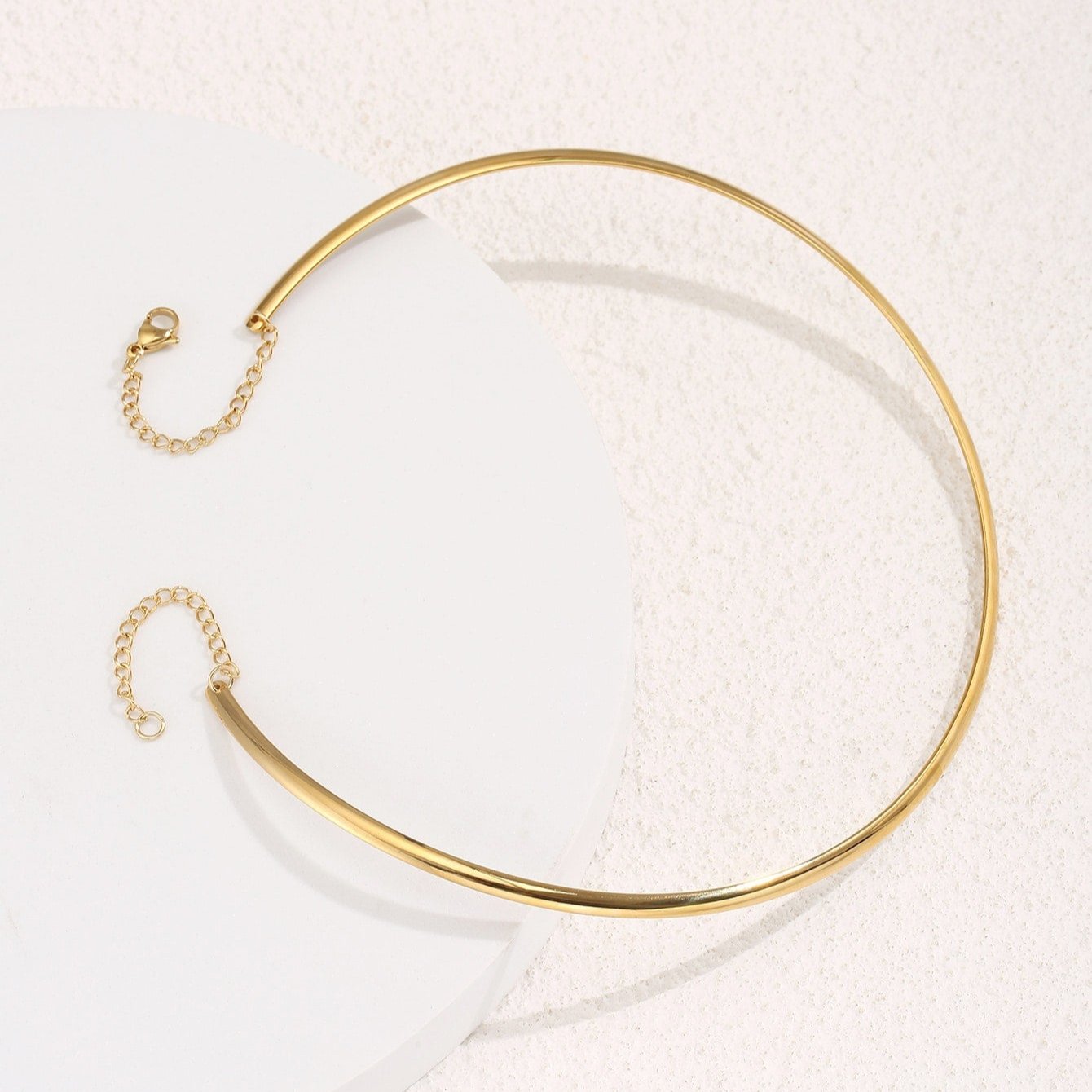 Chocker em formado de Aro em aço inoxidável.