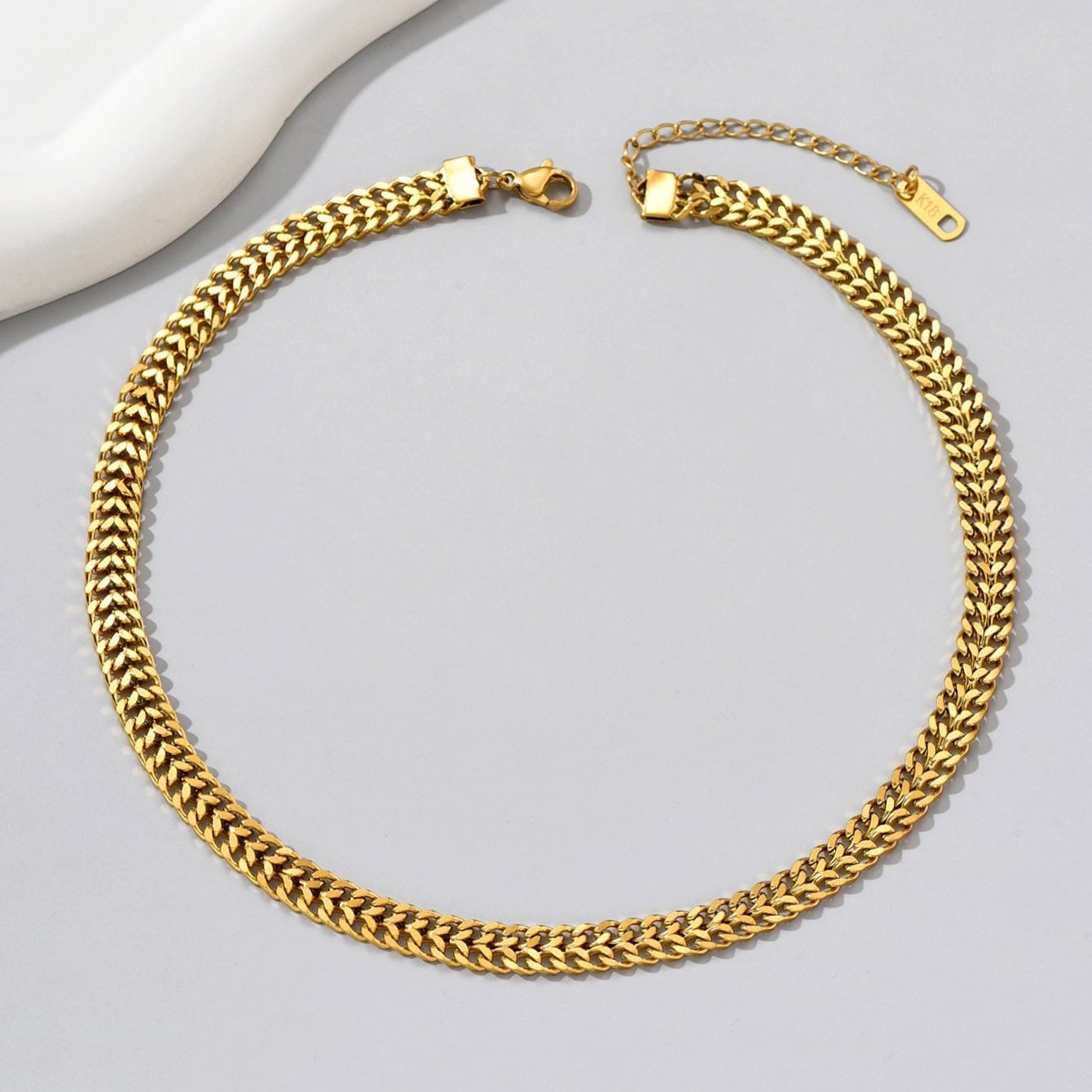 Chocker Lacraia