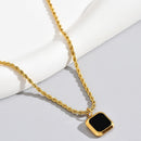 Colar trançado com pingente Onix de resina