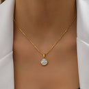 Colar com Pingente de madrepérola sintética