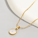 Colar com Pingente de madrepérola sintética