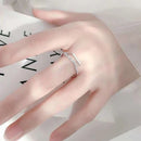 Anel Linha paralelas com zircônias