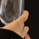 Anel Linha paralelas com zircônias