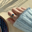 Anel com resina colorida