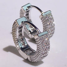 Brincos de argola com micro zircônia