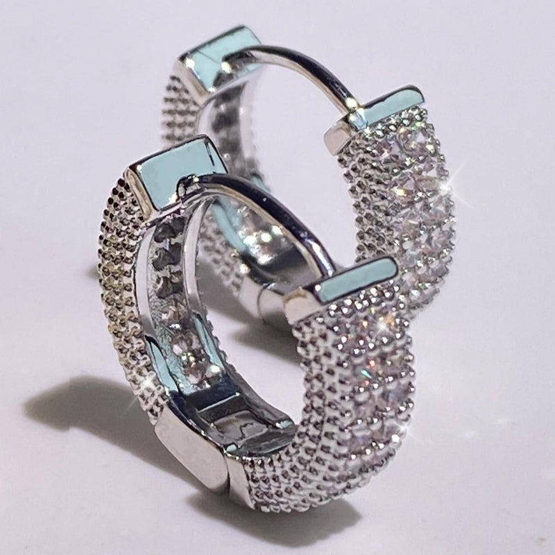 Brincos de argola com micro zircônia