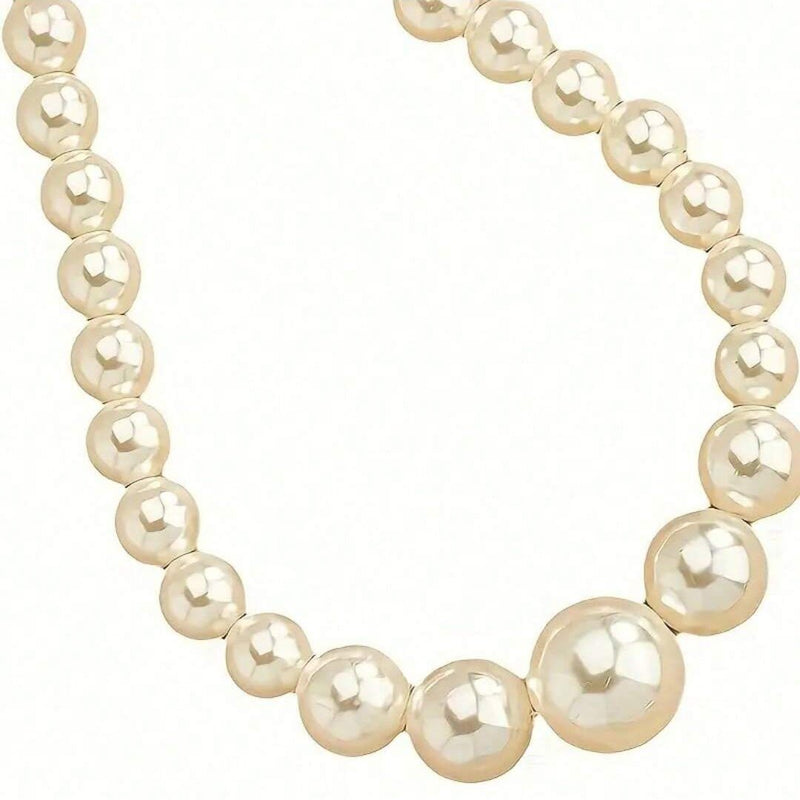 Conjunto em Pérolas sintéticas - Colar e Brincos