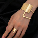 Conjunto Moderno - Martelado - 1 Bracelete e 1 anel