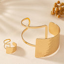 Conjunto Moderno - Martelado - 1 Bracelete e 1 anel