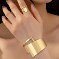 Conjunto Moderno - 1 Bracelete e 1 anel
