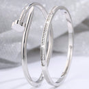 Conjunto de 2 peças de Braceletes Prego e zircônia