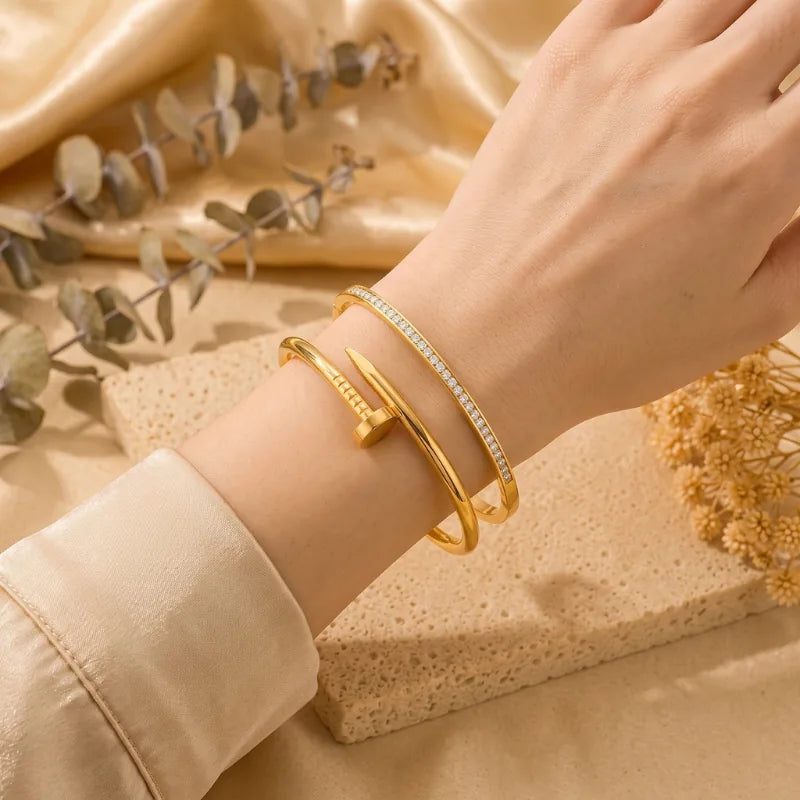 Conjunto de Braceletes Prego
