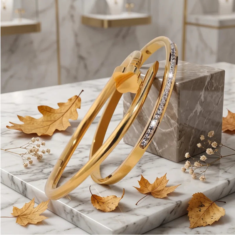 Conjunto de Braceletes Prego Trevo e Zircônias – 2 Peças