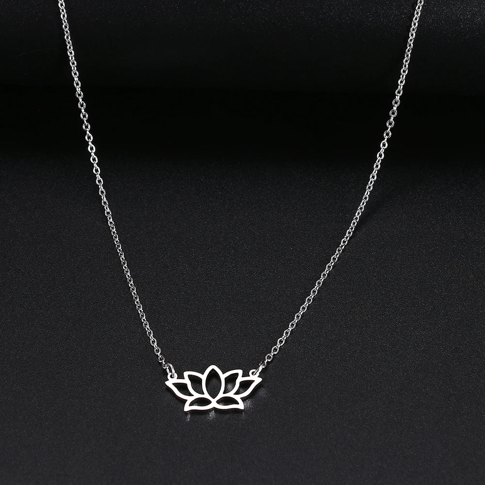colar com pingente, colar banhado a ouro, corrente de aço inoxidável, colar aço inoxidável, colares em aço inoxidável, colar flor de lotus de aço inoxidável