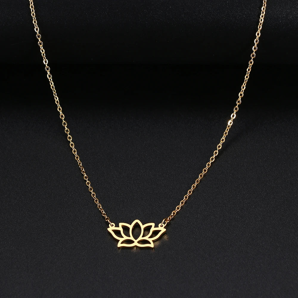 colar com pingente, colar banhado a ouro, corrente de aço inoxidável, colar aço inoxidável, colares em aço inoxidável, colar flor de lotus de aço inoxidável