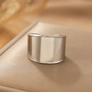 anel de aço inoxidável, aliança de namoro aço inoxidavel, alianca aco inoxidável, aliança aço inoxidável fica preta, aliança de compromisso aço inoxidável, anel aço inoxidável banhados a ouro, anel aço inoxidável dourado, anel ajustável, aliança ajustavel, aliança de namoro ajustável, Anel Robusto