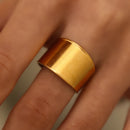 anel de aço inoxidável, aliança de namoro aço inoxidavel, alianca aco inoxidável, aliança aço inoxidável fica preta, aliança de compromisso aço inoxidável, anel aço inoxidável banhados a ouro, anel aço inoxidável dourado, anel ajustável, aliança ajustavel, aliança de namoro ajustável, Anel Robusto