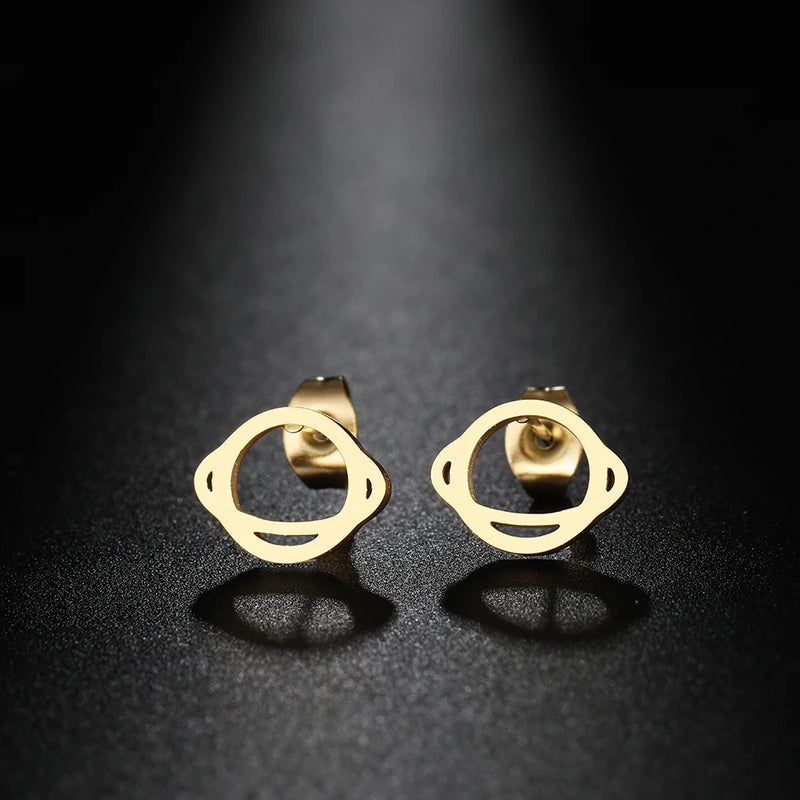 brincos, brincos femininos, brinco de cruz, brinco de cruzinha, brinco dourado, brincos antialérgicos, brinco folheado a ouro, brinco banhado a ouro, brinco de argola,