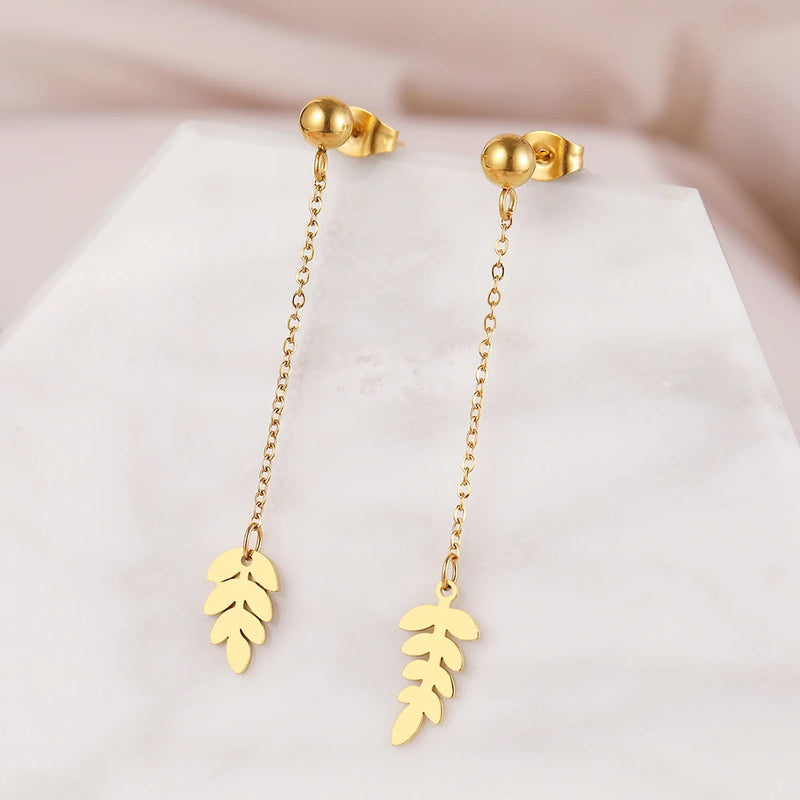 brincos, brincos femininos, brinco de cruz, brinco de cruzinha, brinco dourado, brincos antialérgicos, brinco folheado a ouro, brinco banhado a ouro, brinco de argola,